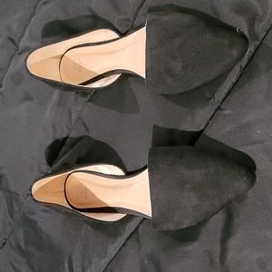 A new day, black size 10 pointed flats